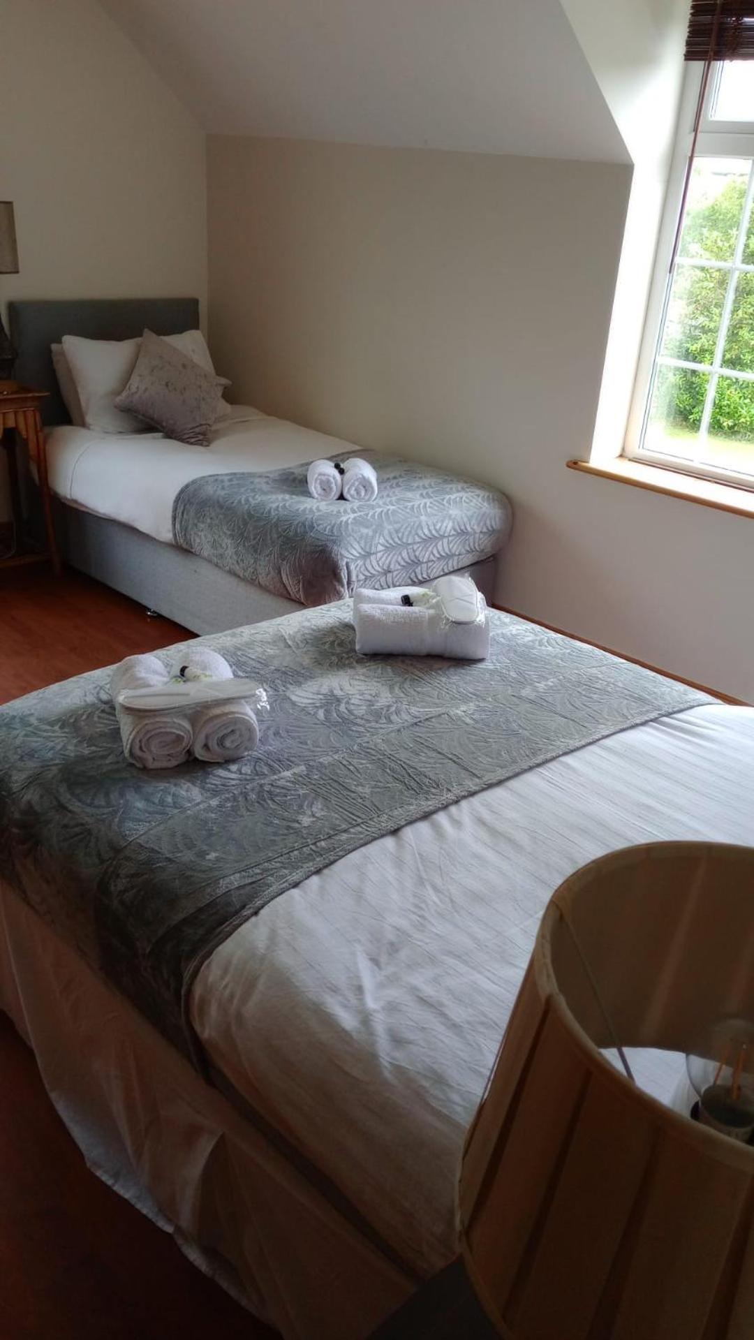 Tullynacrunat Lodge Касълблейни Екстериор снимка
